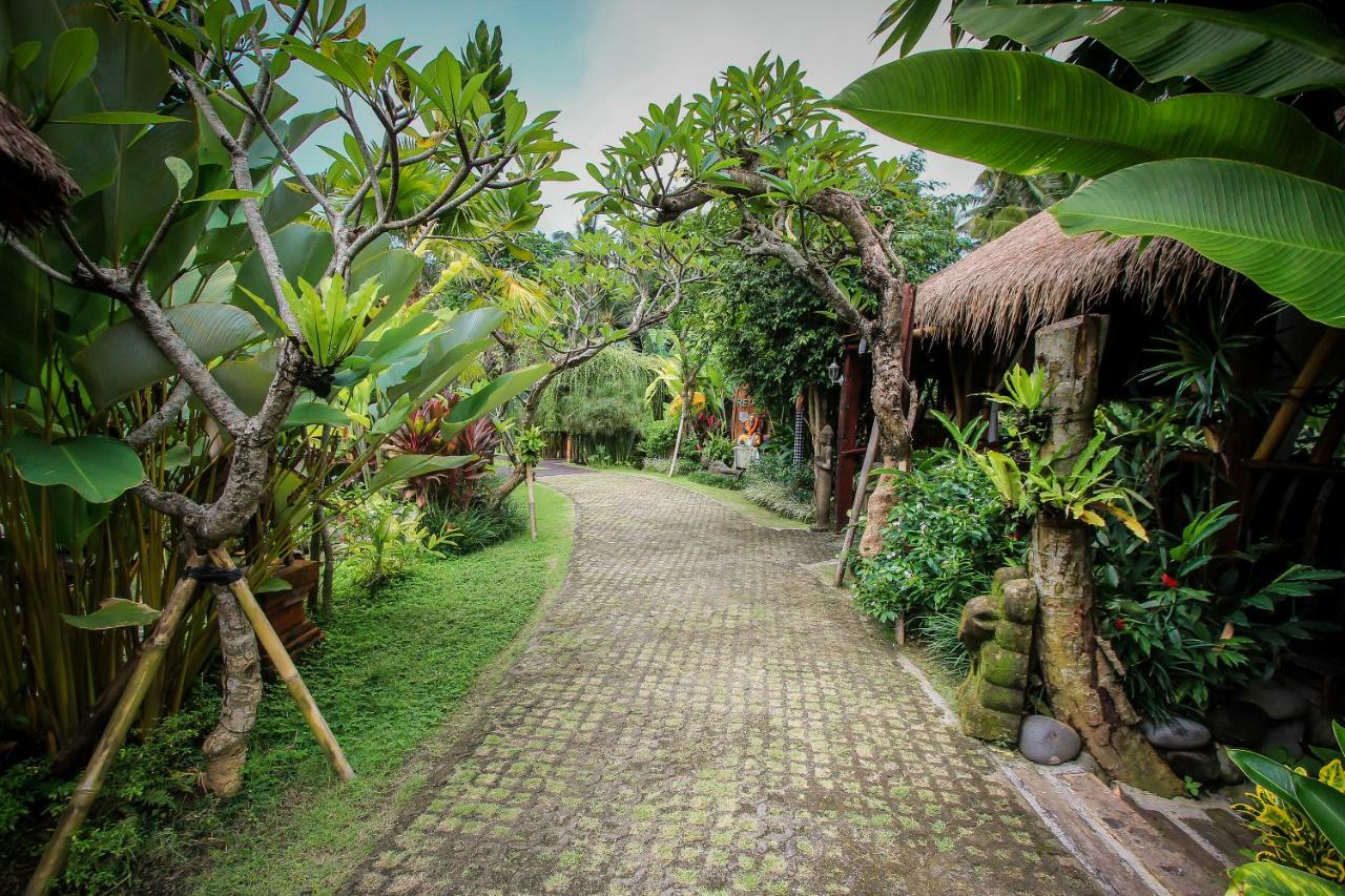 Keramas Sacred River Retreat Resort And Villa Exteriör bild